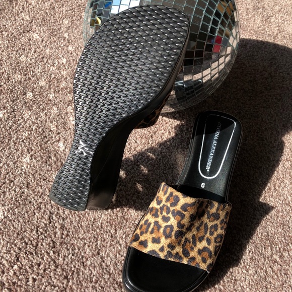 Y2K Leopard Wedge Sandals - Picture 3 of 4
